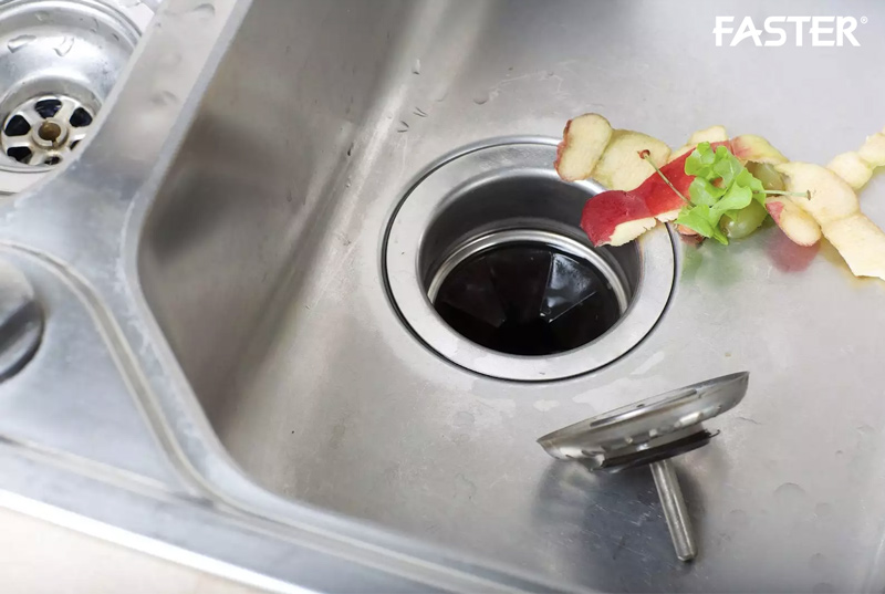 Vụn thức ăn gây tắc bồn rửa